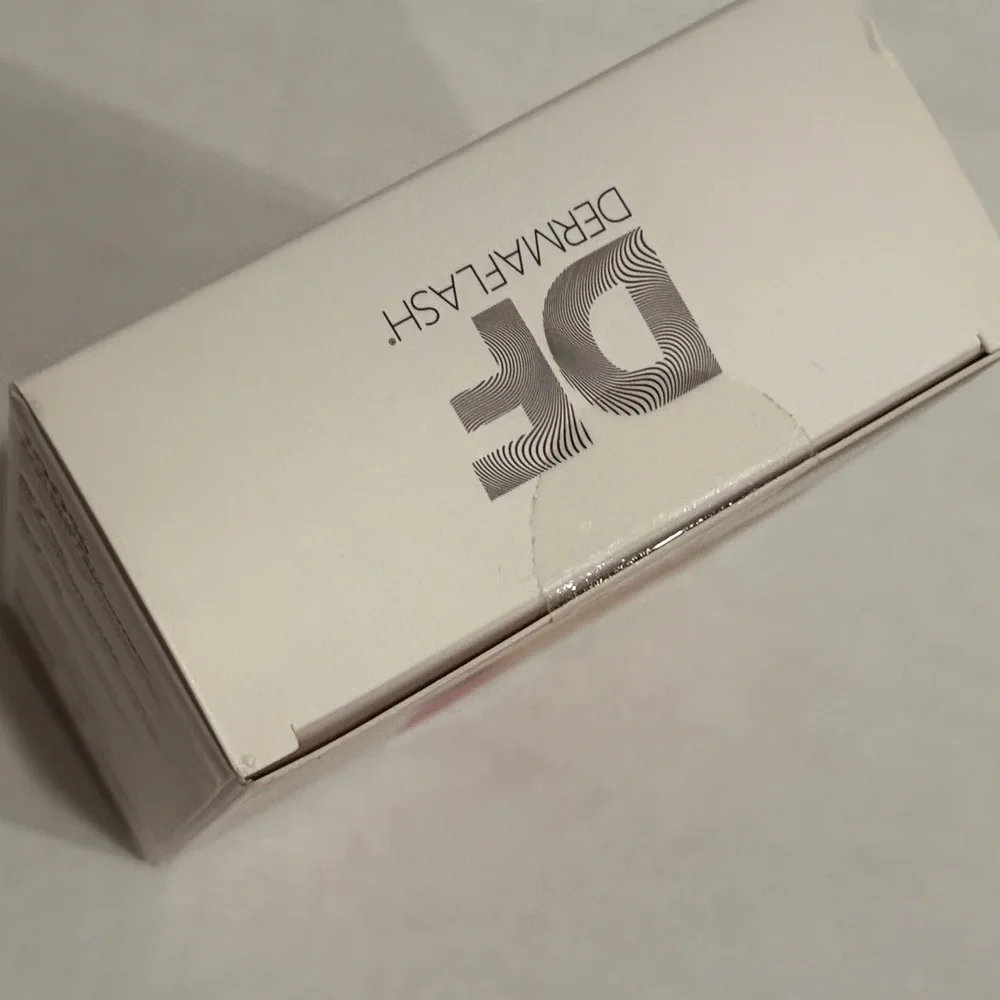 NEW DermaFlash Pore Extractor